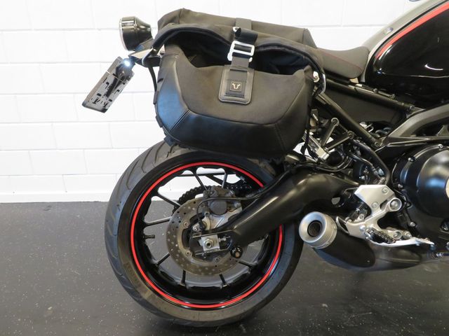 yamaha - xsr-900-abs