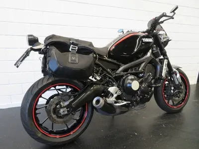 YAMAHA XSR 900 ABS – foto 3