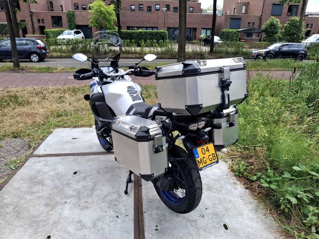 yamaha - xt-1200-ze-super-tenere