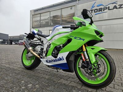 KAWASAKI NINJA ZX-10R 40TH ANNIVERSARY EDITION – foto 2