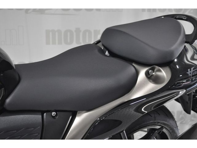suzuki - gsx-r-1300-hayabusa