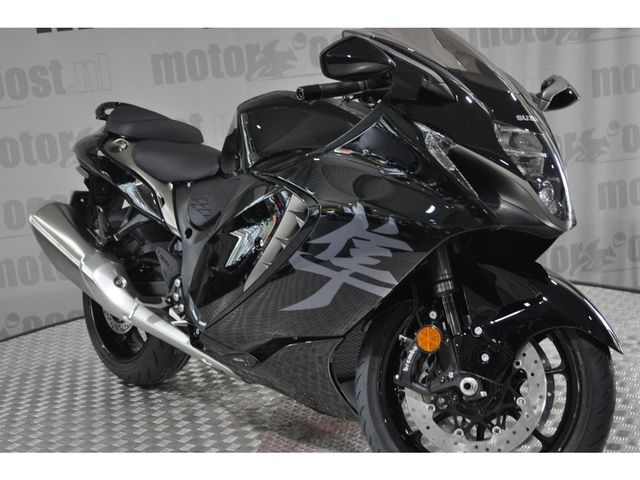 suzuki - gsx-r-1300-hayabusa