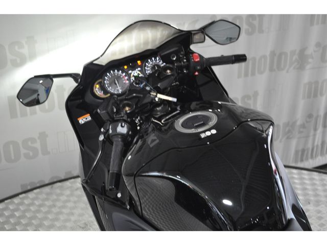 suzuki - gsx-r-1300-hayabusa