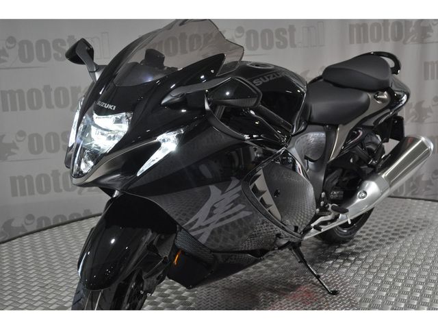 suzuki - gsx-r-1300-hayabusa