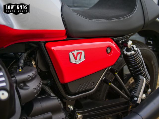 moto-guzzi - v-7
