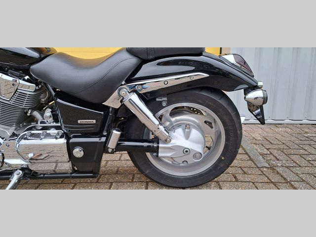honda - vtx-1800-retro