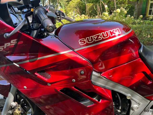 suzuki - gsx-1100-f