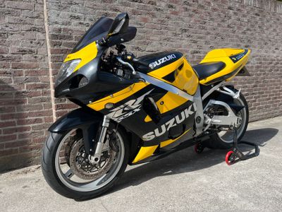 SUZUKI GSX-R 600 – foto 2