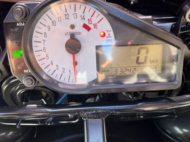 suzuki - gsx-r-600