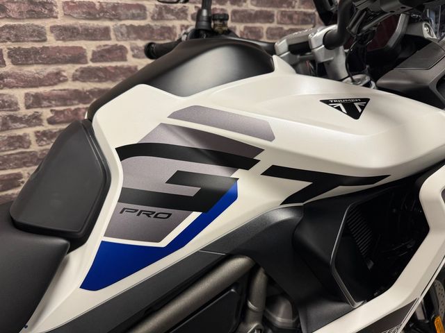 triumph - tiger-1200-gt