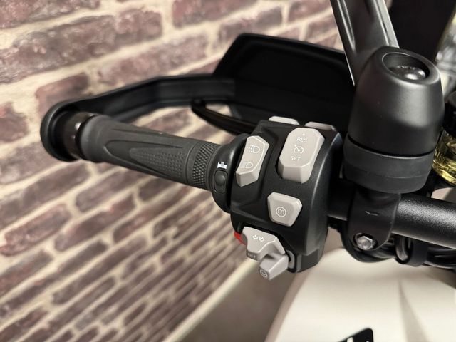 triumph - tiger-1200-gt