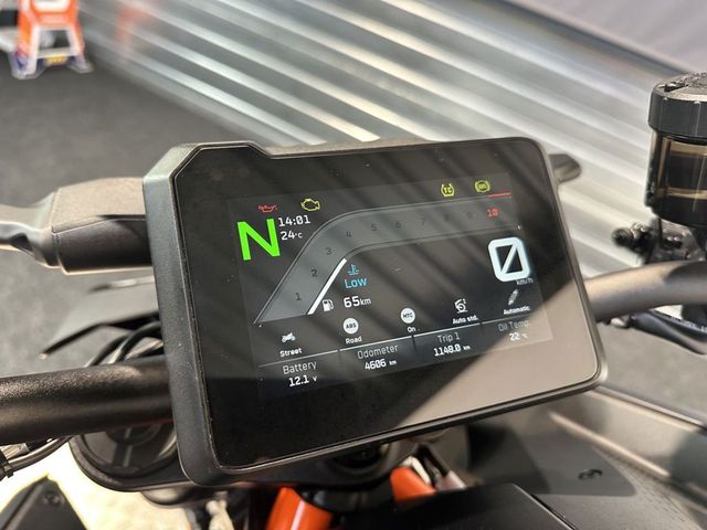 ktm - 1390-super-duke-r-evo