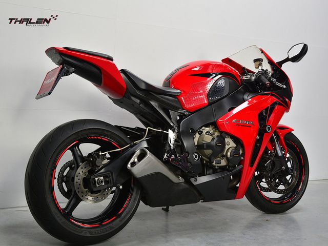 honda - cbr-1000-rr-fireblade