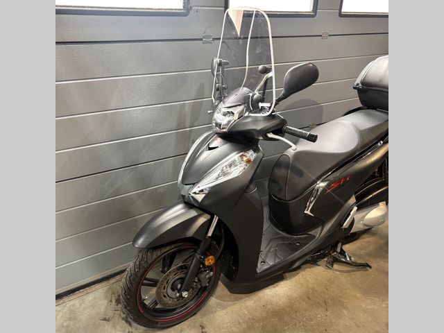 honda - sh-300i---abs