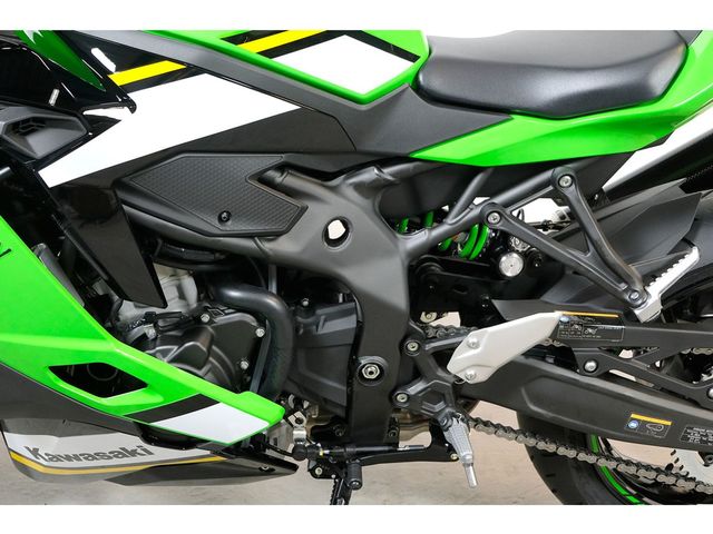 kawasaki - ninja-zx-4rr