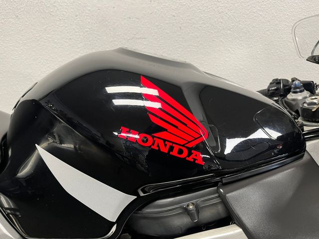 honda - cbr-900-rr-fireblade