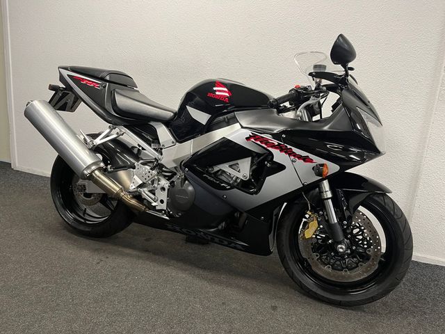 honda - cbr-900-rr-fireblade