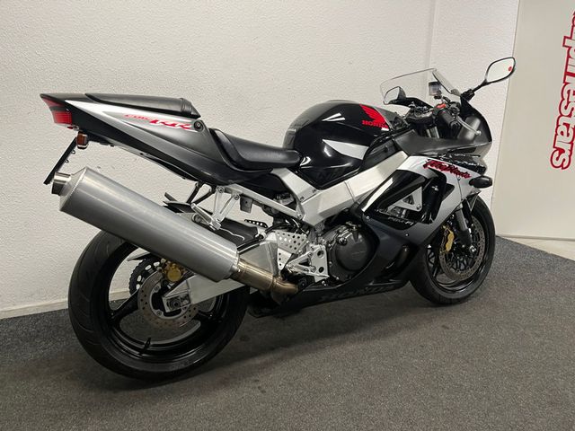 honda - cbr-900-rr-fireblade