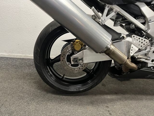 honda - cbr-900-rr-fireblade