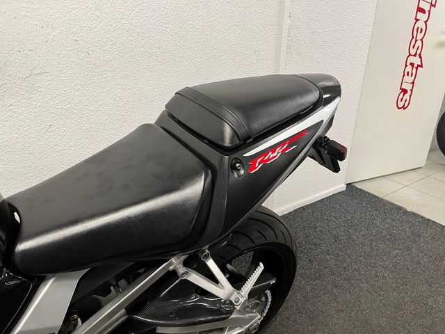honda - cbr-900-rr-fireblade