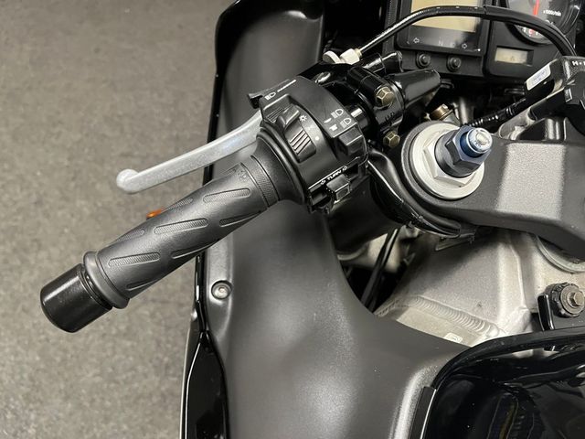 honda - cbr-900-rr-fireblade
