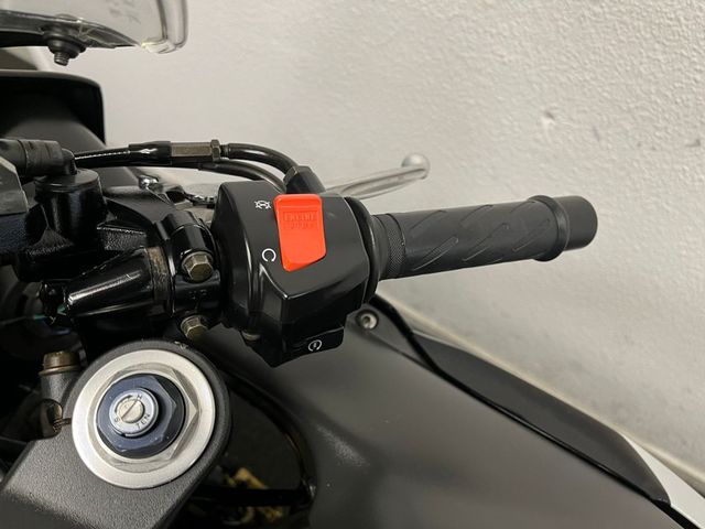 honda - cbr-900-rr-fireblade