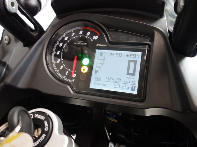 moto-guzzi - stelvio-1200-8v-ntx