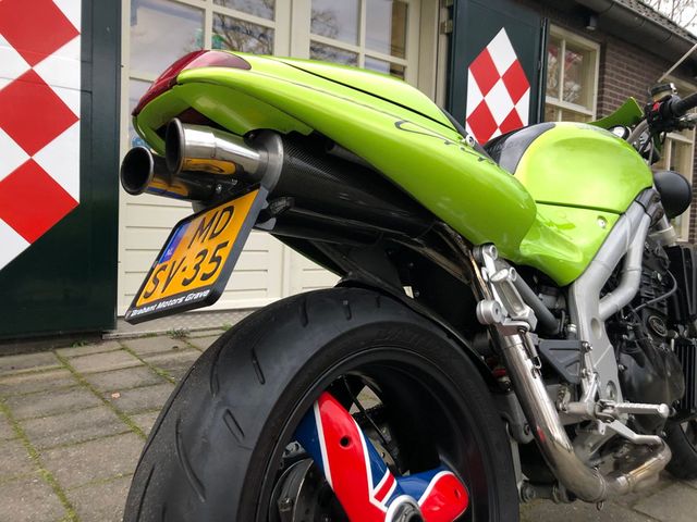 triumph - 955-i-speed-triple