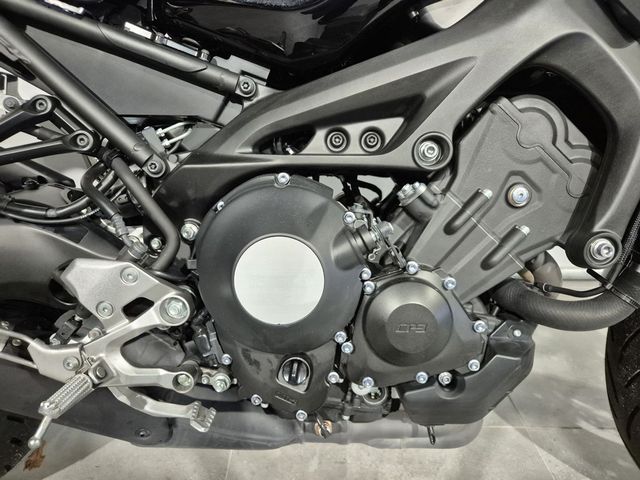 yamaha - xsr-900-abs