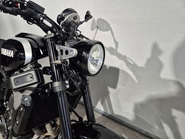 yamaha - xsr-900-abs