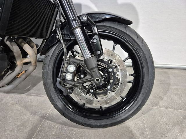 yamaha - xsr-900-abs