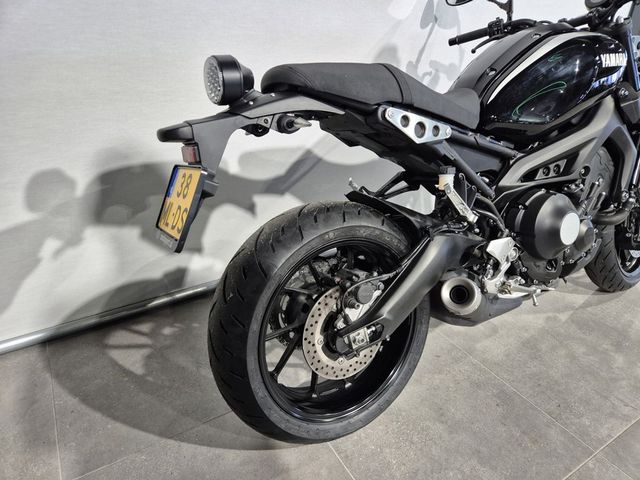 yamaha - xsr-900-abs