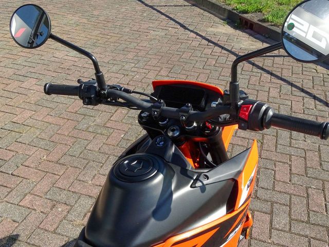 ktm - 125-smc-r