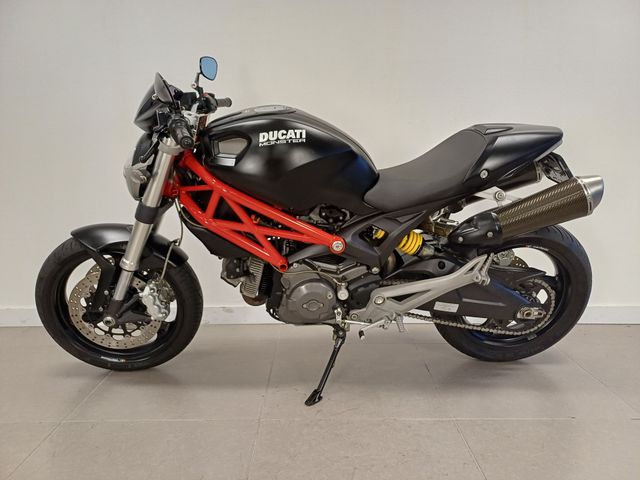 ducati - monster-696