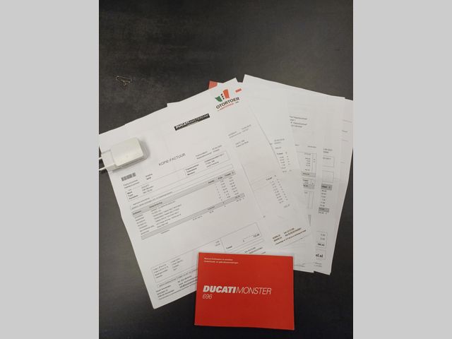 ducati - monster-696