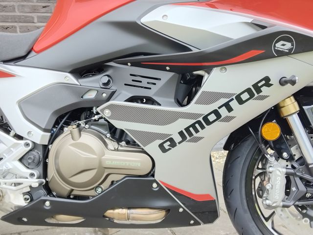 QJMOTOR - srk-600-rs