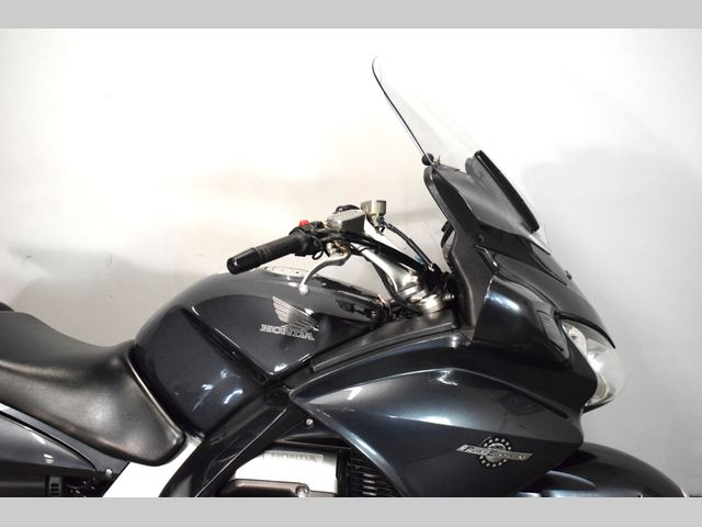honda - st-1300-pan-european-abs
