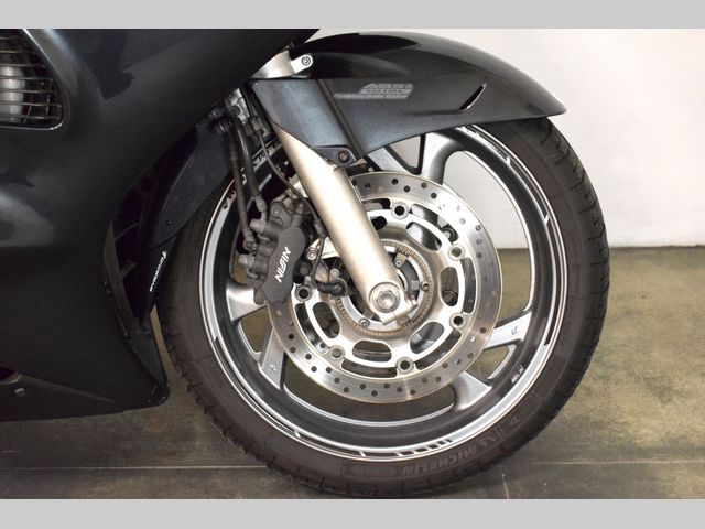 honda - st-1300-pan-european-abs
