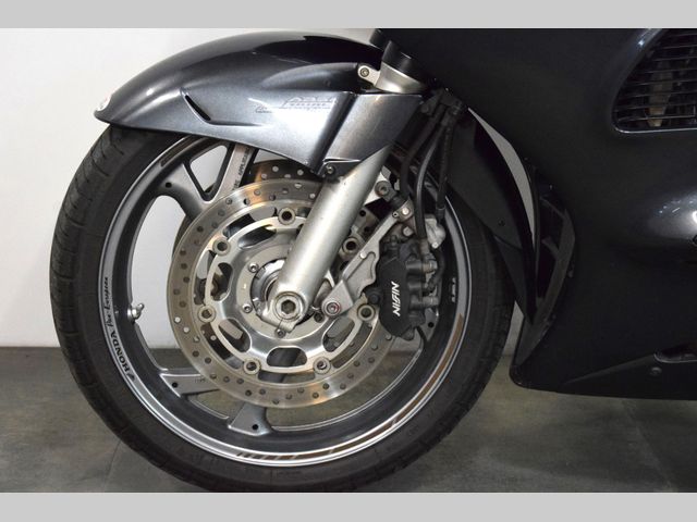 honda - st-1300-pan-european-abs
