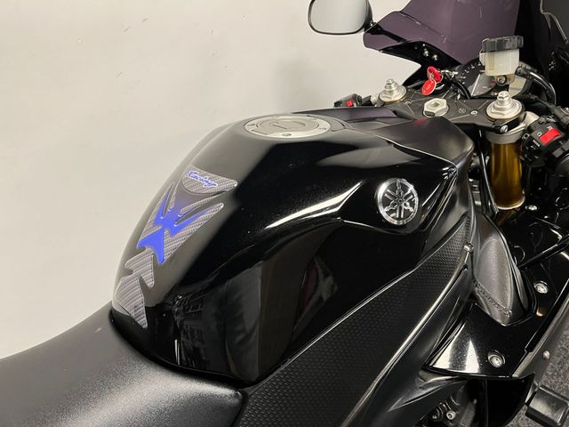 yamaha - yzf-r1