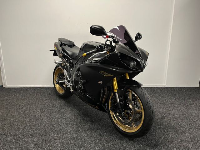 yamaha - yzf-r1