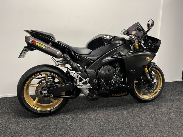 yamaha - yzf-r1