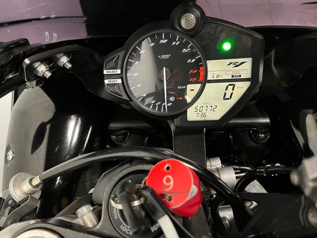 yamaha - yzf-r1