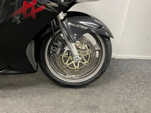 honda - cbr-1100--xx-super-blackbird