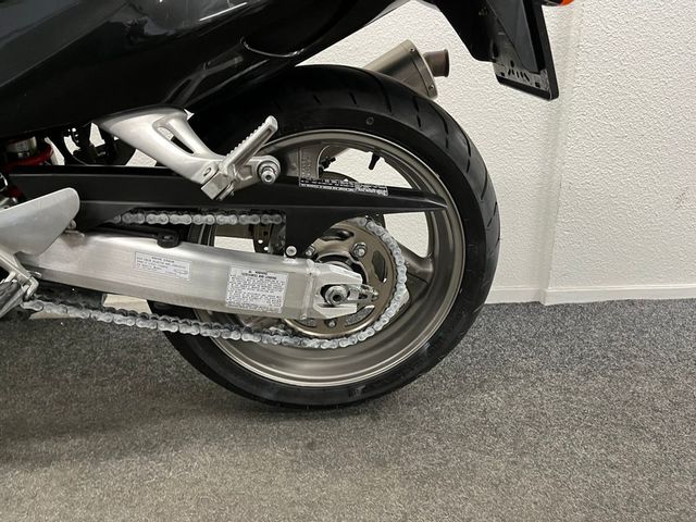 honda - cbr-1100--xx-super-blackbird