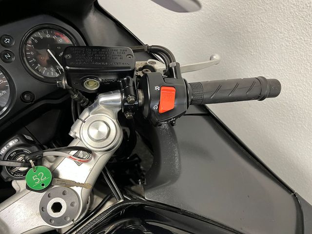 honda - cbr-1100--xx-super-blackbird