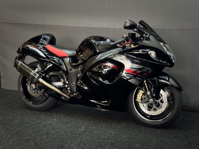 suzuki - gsx-r-1300-hayabusa