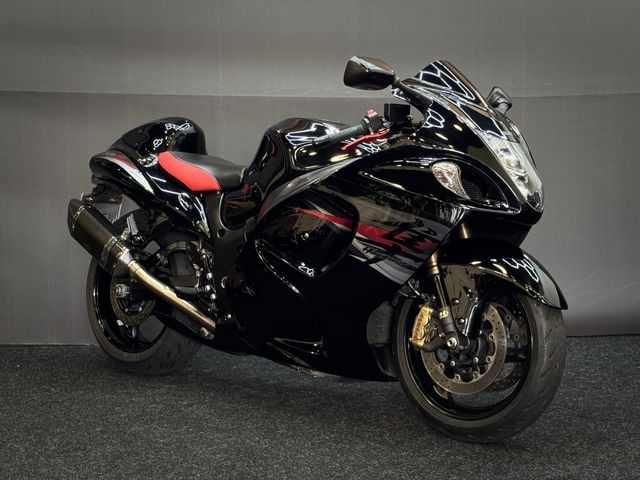 suzuki - gsx-r-1300-hayabusa