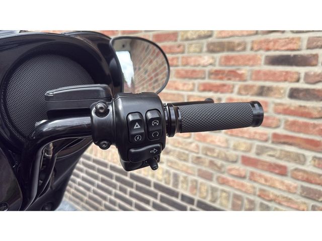 harley-davidson - cvo-street-glide