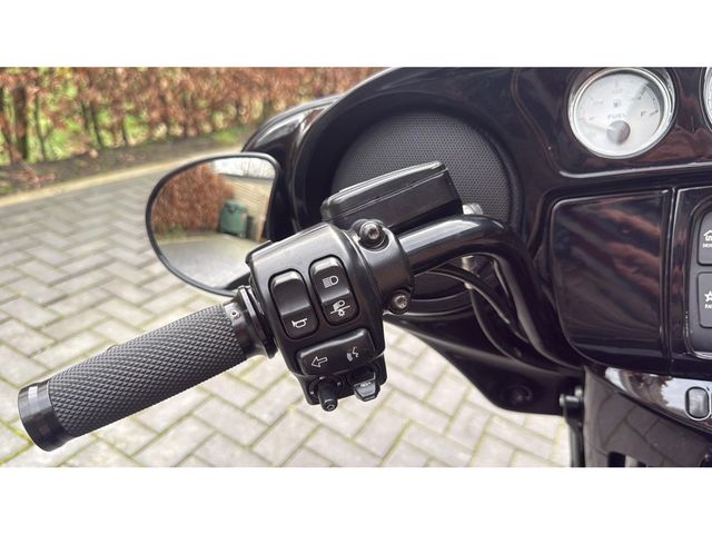 harley-davidson - cvo-street-glide